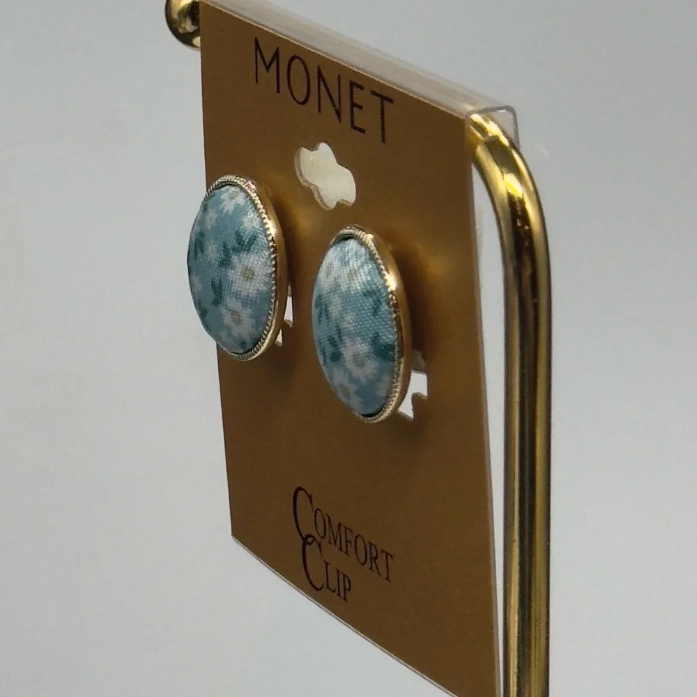 Monet Vintage Clip on Button Earrings Blue - Picture 4 of 5